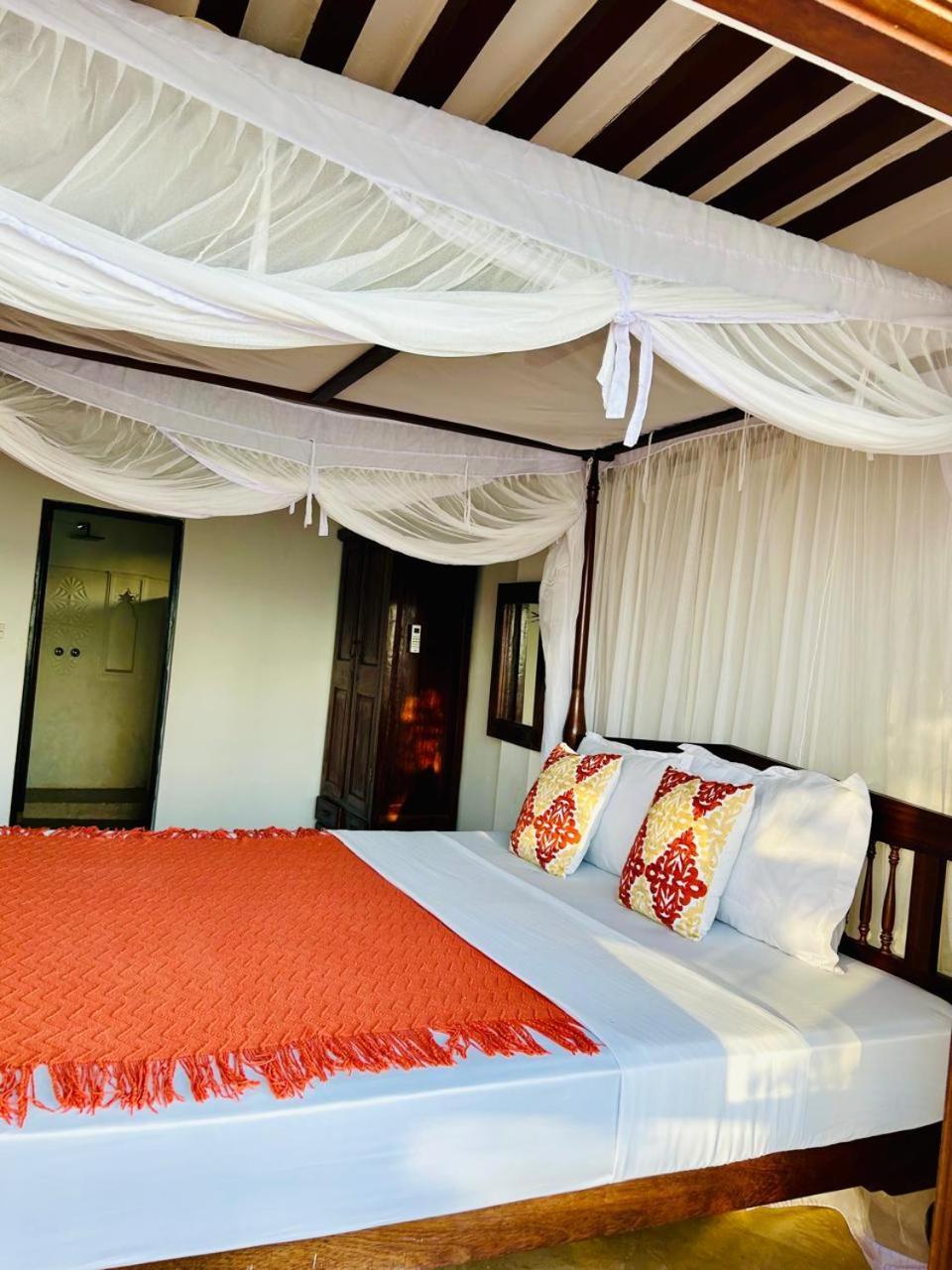 Shela Bahari Bed & Breakfast Bagian luar foto