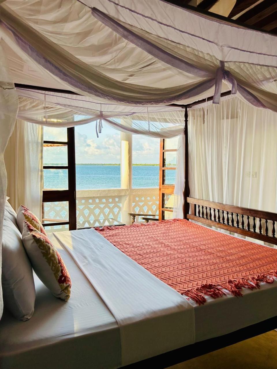 Shela Bahari Bed & Breakfast Bagian luar foto