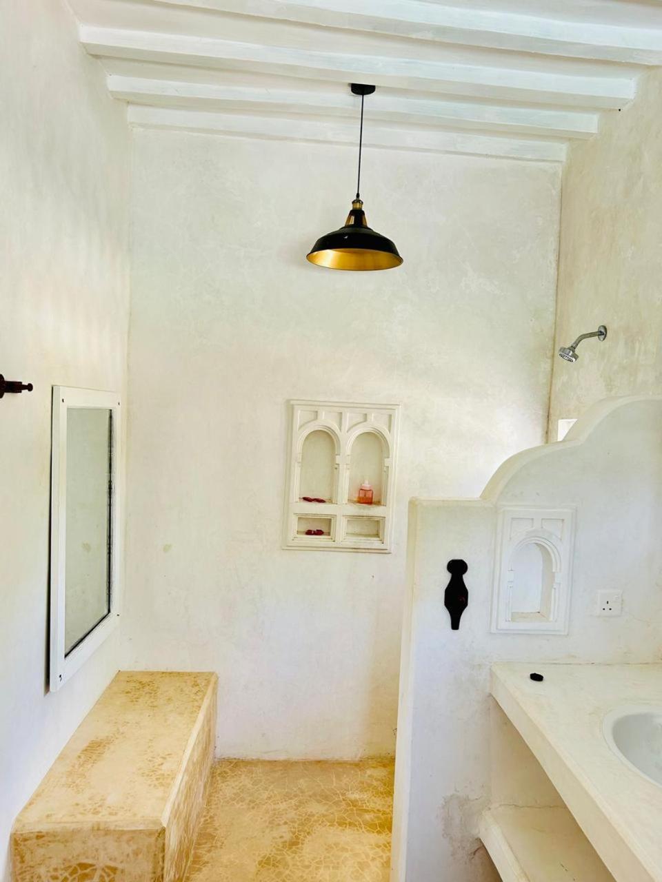 Shela Bahari Bed & Breakfast Bagian luar foto