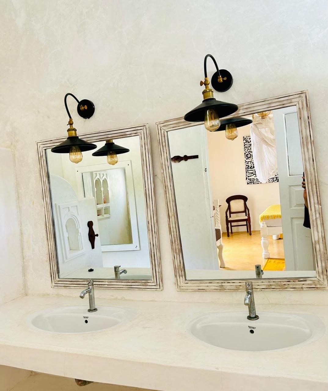 Shela Bahari Bed & Breakfast Bagian luar foto